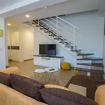 Two Bedroom Milohanic Iii ポレッチ