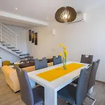 Two Bedroom Milohanic Iii